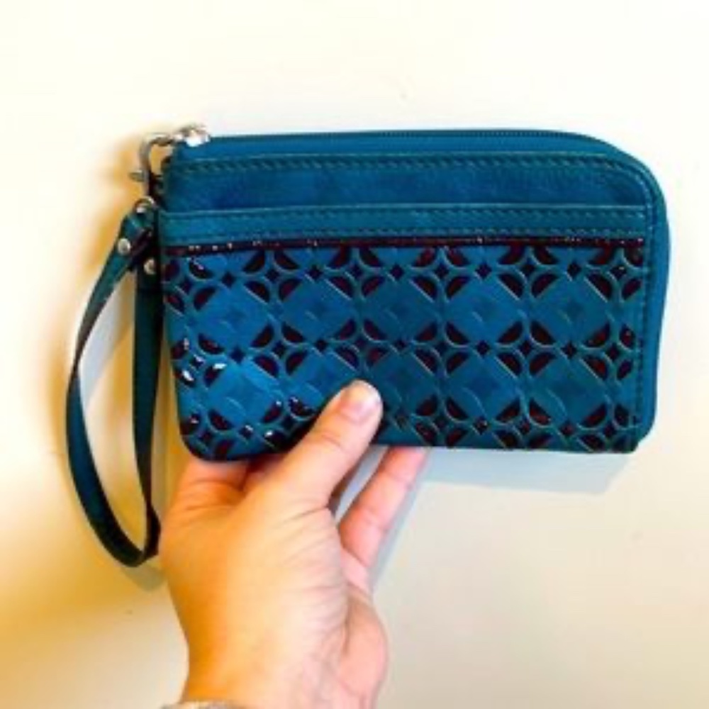 FOSSIL - Turquoise & patent leather wristlet